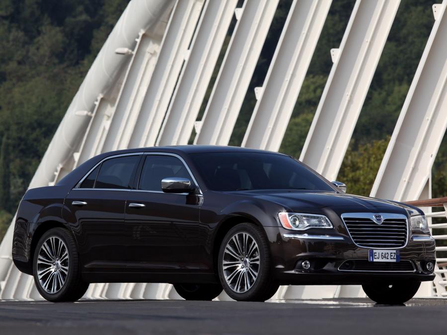  Lancia Thema 2011 года  (фото 66 из 77)